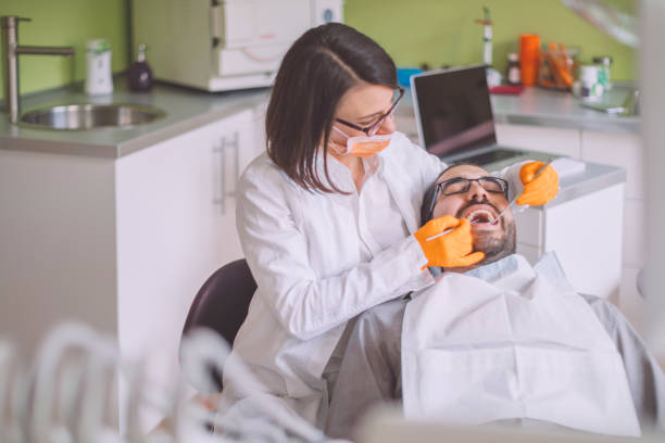 Best Emergency Dentist for Knocked-Out Tooth in North Crossett, AR
